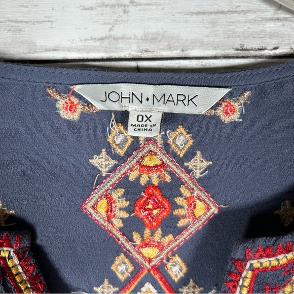 John Mark Tunic Embroidered Bohemian Split Neck Lantern Sleeve Top 0X (14-16) - Picture 4 of 11